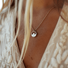 Load image into Gallery viewer, Stone Wave Necklace
